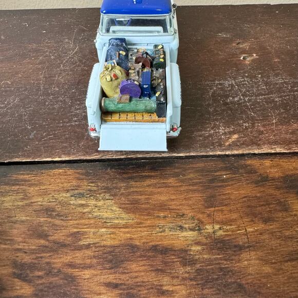 Matchbox Collectibles YIS04-M 1955 Chevy Pick up Truck American Airlines Diecast - Picture 4 of 11